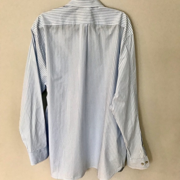 Tommy Bahama long sleeve button down - Picture 4 of 7